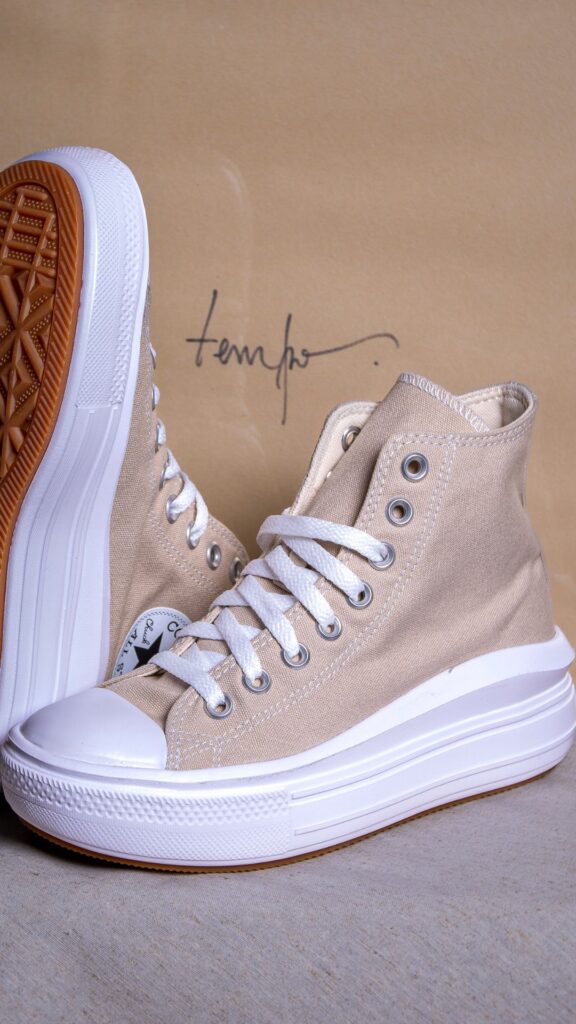 Converse Chuck Taylor All Star Move Platform A04365C