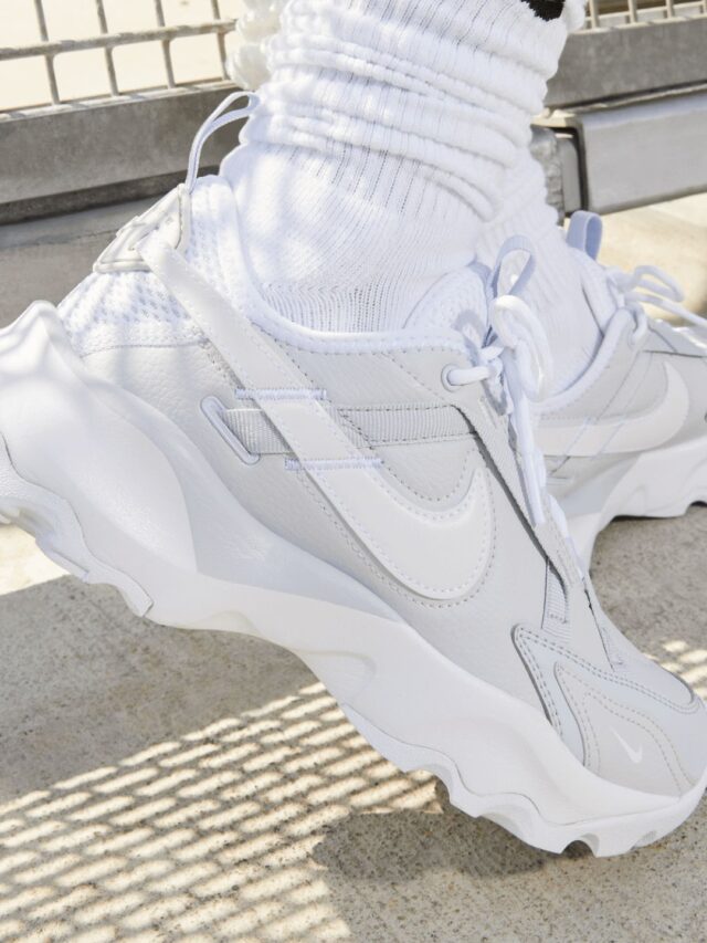 Nike TC 7900 Premium 2 FB8941-043